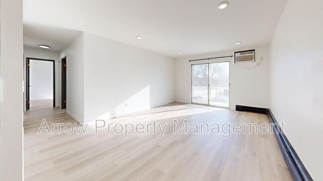 Photo - 215 E Arbor Ave