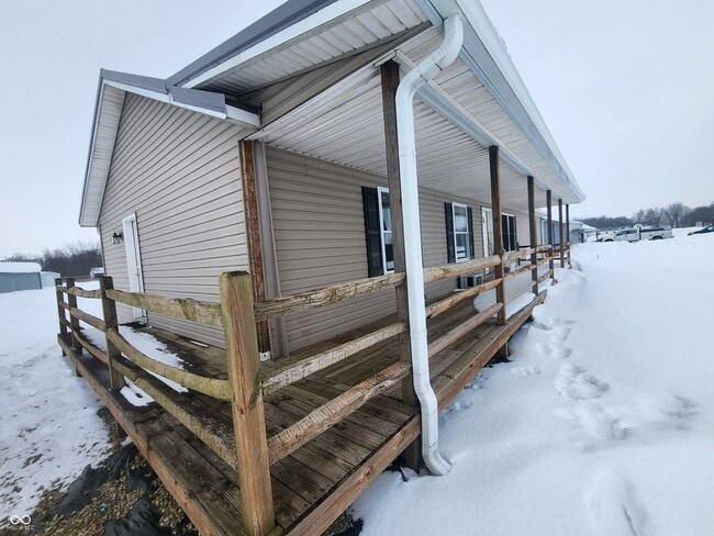 Building Photo - 9010-9020 IN-3