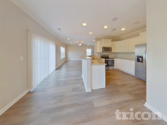 Photo - 618 Grantleigh Dr