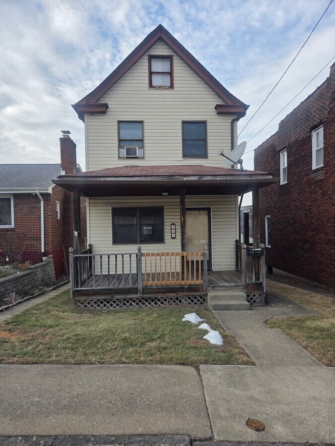 Photo - 502 Archer St