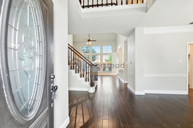 Photo - 1924 Waterford Dr