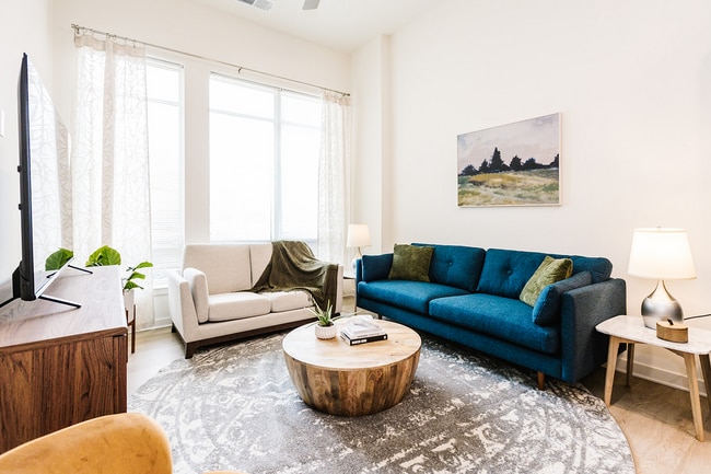 Photo - Opal Largo Station