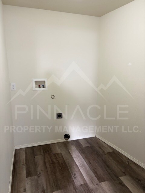 Photo - 323 Emerald Rd