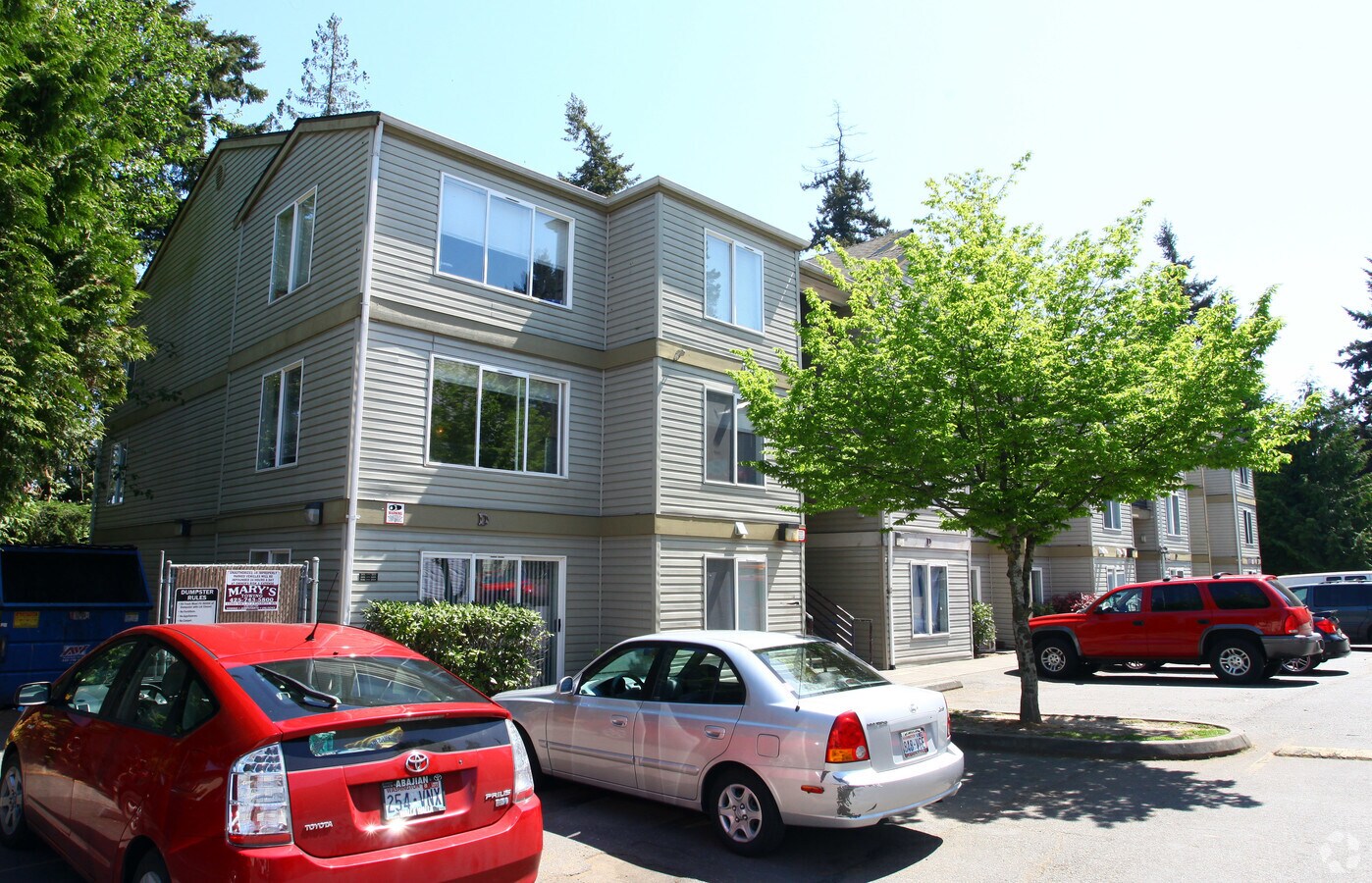 Photo - Somerset Village