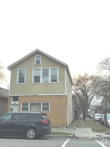Building Photo - 3400 S Lituanica Ave Rental