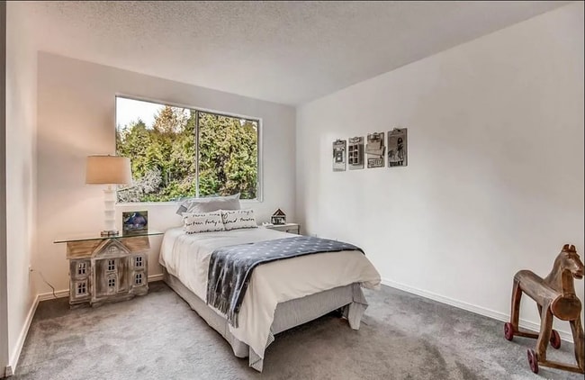 Photo - Spacious 5BR Home in Wild Tree – Ideal for Multi-Generational Living!