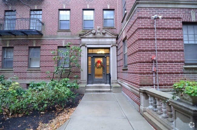 Building Photo - 42 Linnaean St Unit 3 Rental