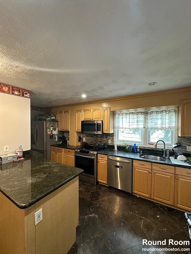 Photo - 73 Almont St Apartments Unit 2