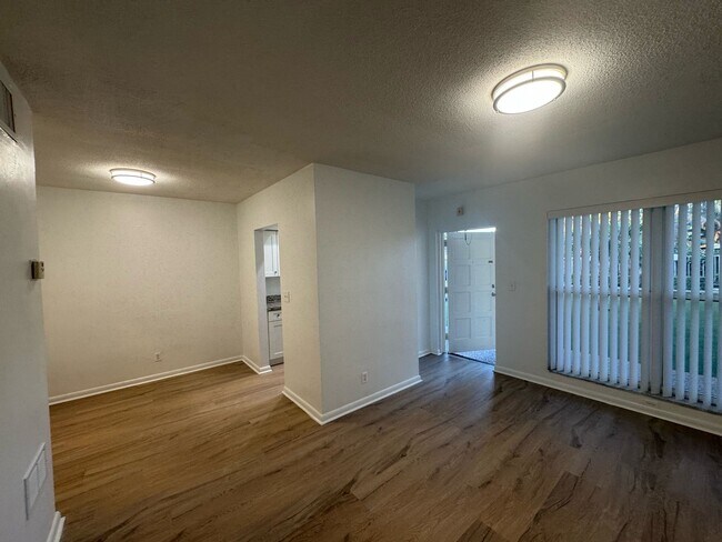 Photo - 2822 Van Buren Street