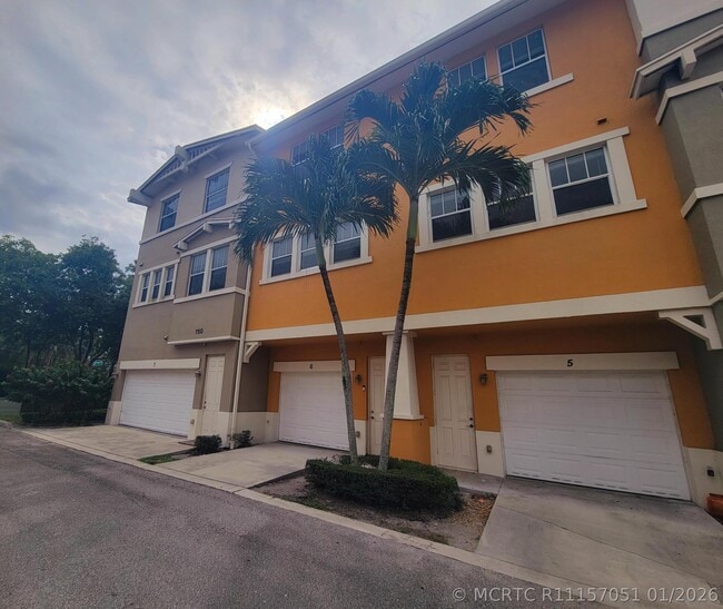 Photo - 750 Millbrae Ct