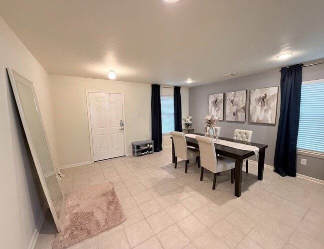 Photo - 4215 Oakview Creek Ln