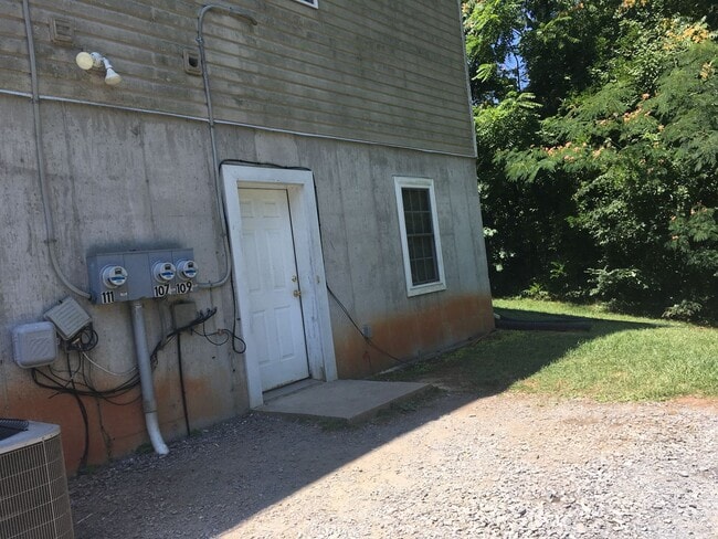 Photo - 107-111 Aidens Way Unit 107
