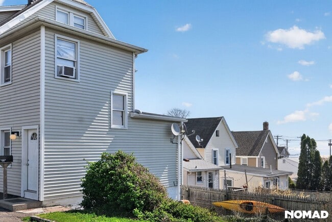 Photo - 54 Dawson Ave