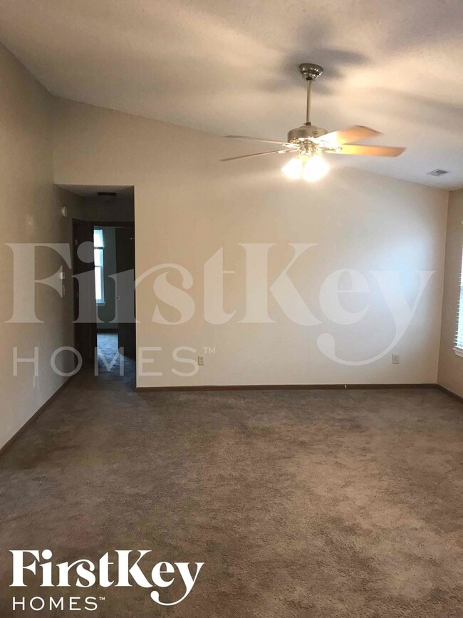 Photo - 17812 Sanibel Cir