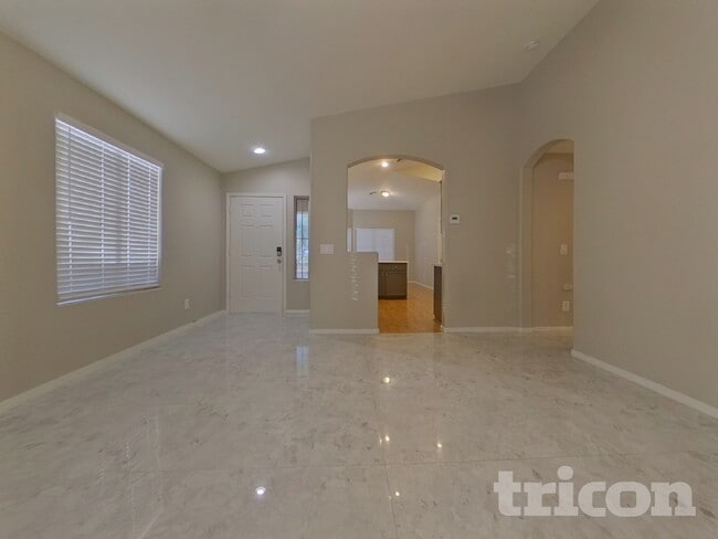 Photo - 24832 W Kowalsky Ln