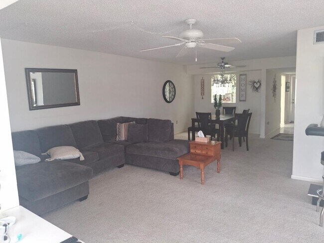 Photo - 4632 Marine Pkwy