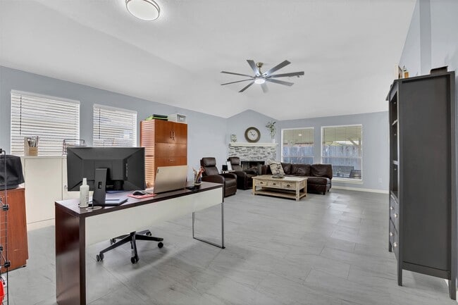 Photo - 3830 Landon Park Dr