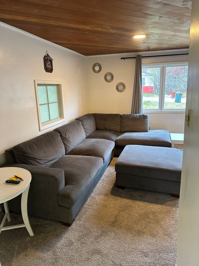 Photo - Furnished 2 Bed/1 Bath w/Fenced Yard & Sto...