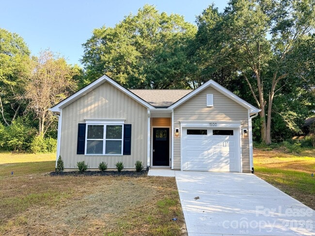 Photo - 1500 Hollyleaf Ave