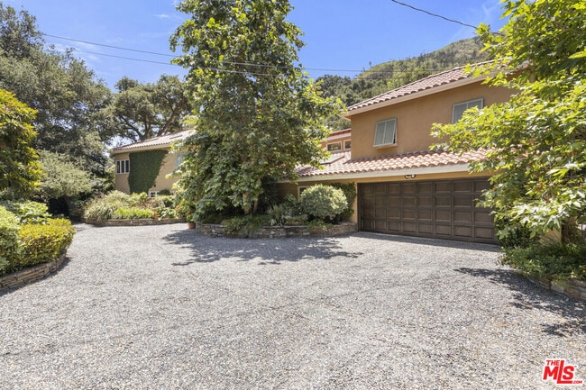 Photo - 3265 Mandeville Canyon Rd