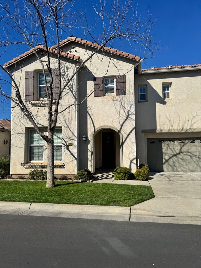 Photo - Immaculate Hanford 3/2.5