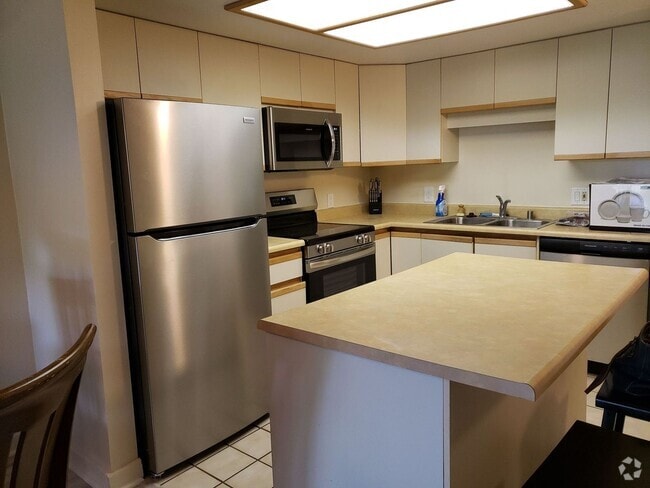 Building Photo - Maui Banyan 1 bd/ 2 ba unit long term furn... Rental