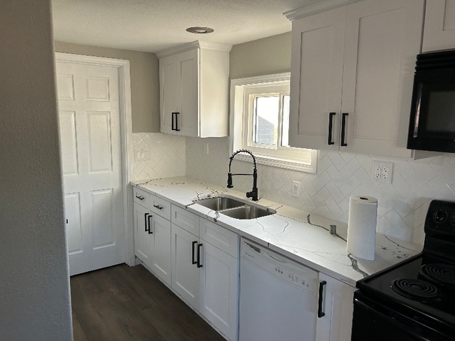 Photo - 1618 Pat Dr Unit 1618