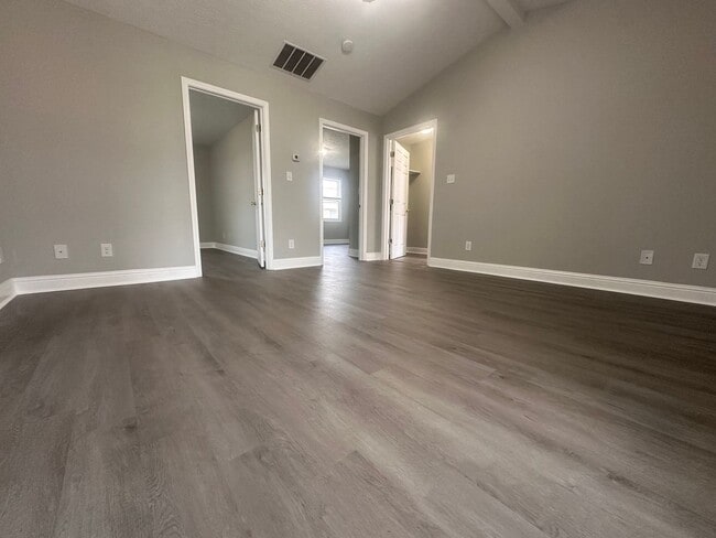 Photo - 3417 Legacy Run Unit Apt B