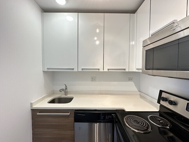 Photo - 925 W Carmen Ave Unit E7
