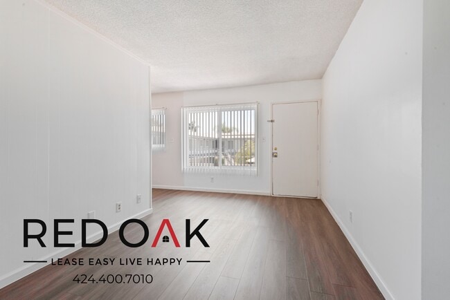 Building Photo - 9903 Belmont St Unit 21