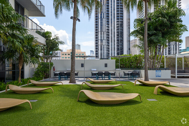 Caoba Downtown Miami Highrise Luxury Apartments View of City in Background  Stock Photo - Image of modern, architecture: 162140602