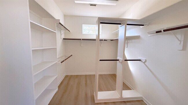 Photo - 8610 Rising Oak Ln