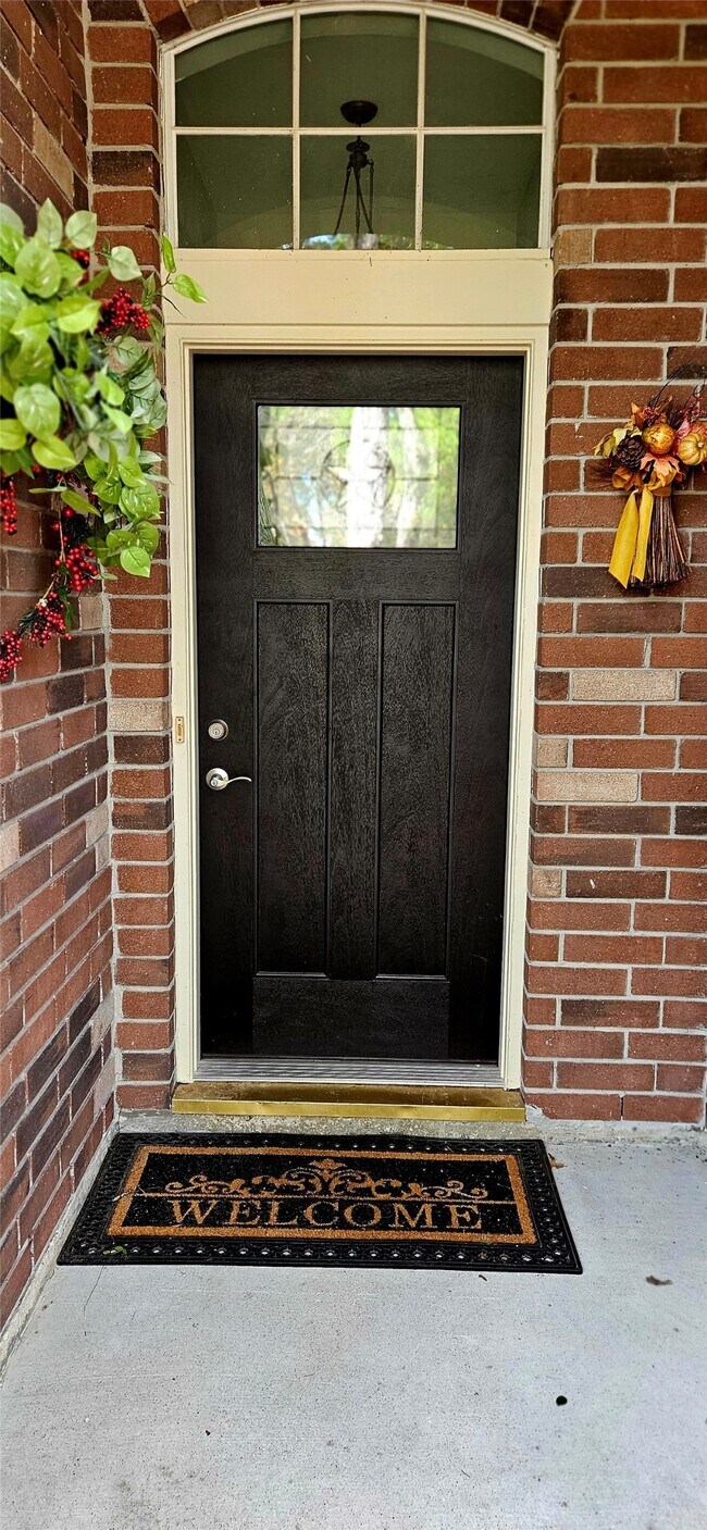 Photo - 140 S Winterport Cir