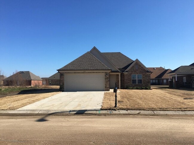 Photo - 1199 River Wood Cir W