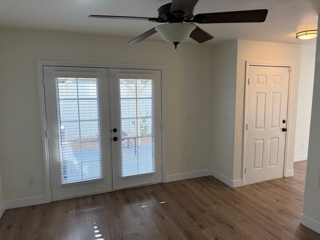 Photo - Gorgeous Remodeled 3 Bedroom Henderson Townhome