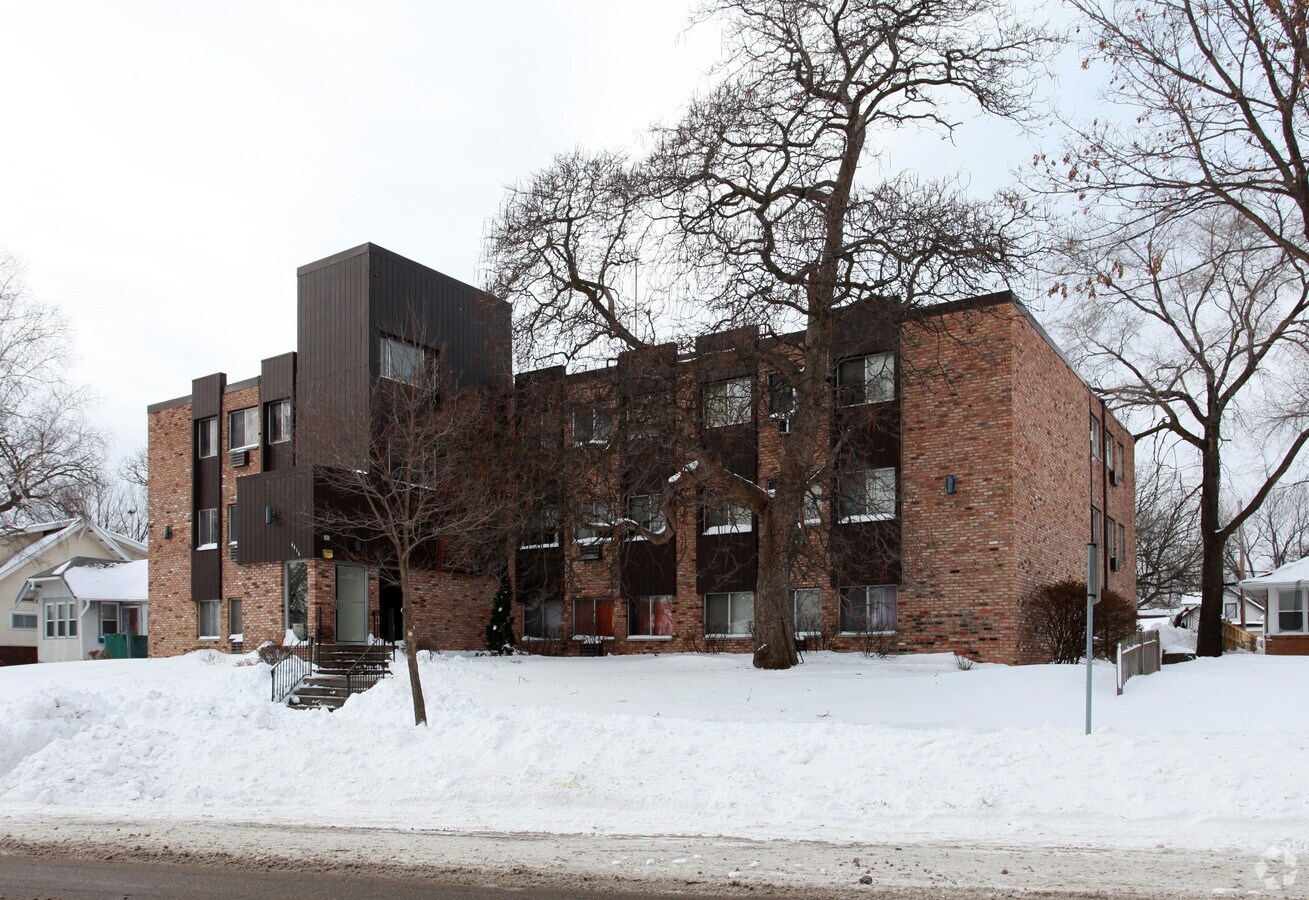 Photo - 4416 Minnehaha Ave