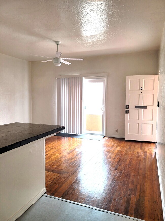 Photo - 712 Santa Rita Plz Apartments Unit D