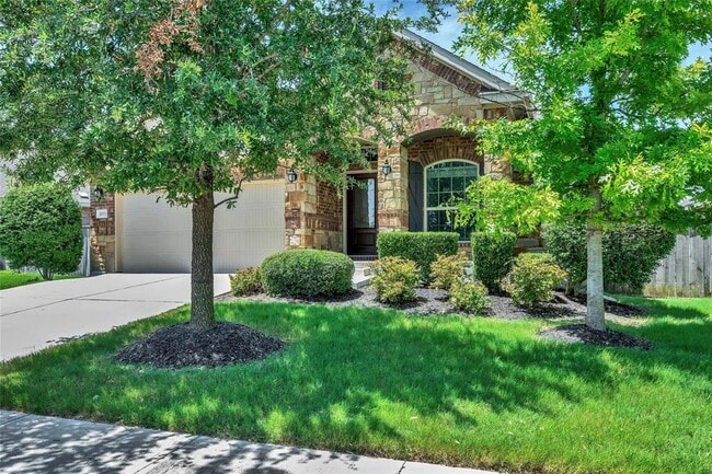 Photo - 1005 Fountain Grass Way