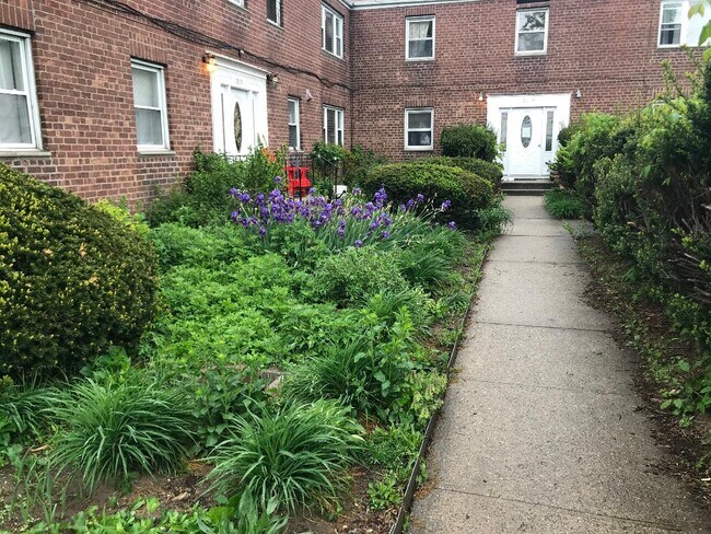 front entrance - 20-15 Parsons Blvd Unit 1