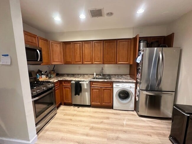 43 Carroll St Unidad Ground Floor