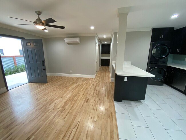 Photo - AC! In Unit Washer & Dryer! Reserved Onsite Parking! Downstairs Home! Unit 4523 Wilson Avenue