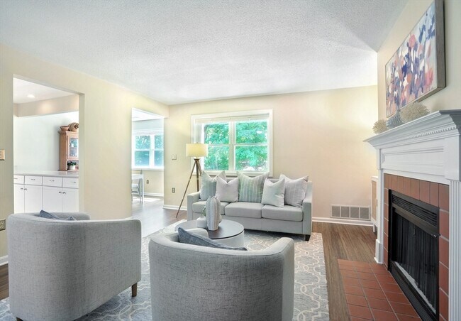 Building Photo - 3705 Tuckers Ln