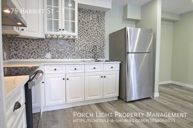 Photo - BEAUTIFUL 2 Bedroom Main floor with parking and private laundry Unit 1