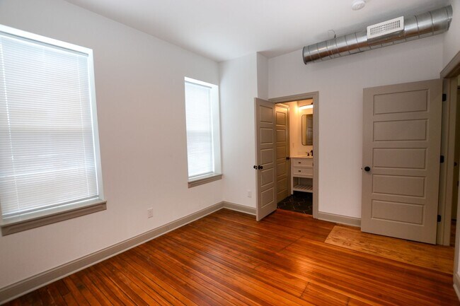 Photo - 3611 Newton Ave Unit Apartment 2