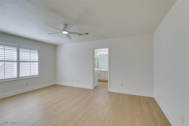 Building Photo - 11005 Carberry Hill St