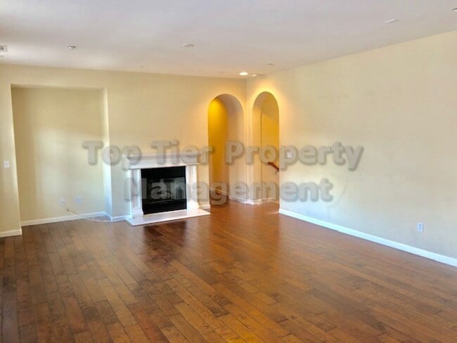 Photo - Beautiful 2 Bd/2.5 Ba/1,730 sqft Townhouse in San Ramon available for Lease
