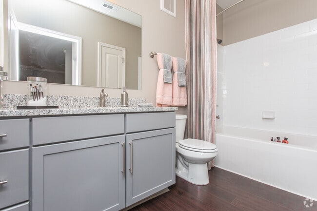 1HAB, 12BA - 940SF - Lullwater at Jennings Mill