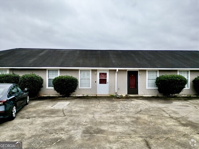 Building Photo - 124 Evergreen Trail SE Rental