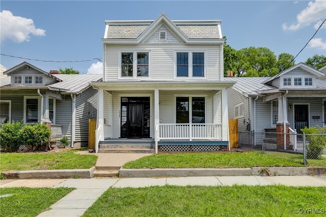 Photo - 1527 Rogers St House