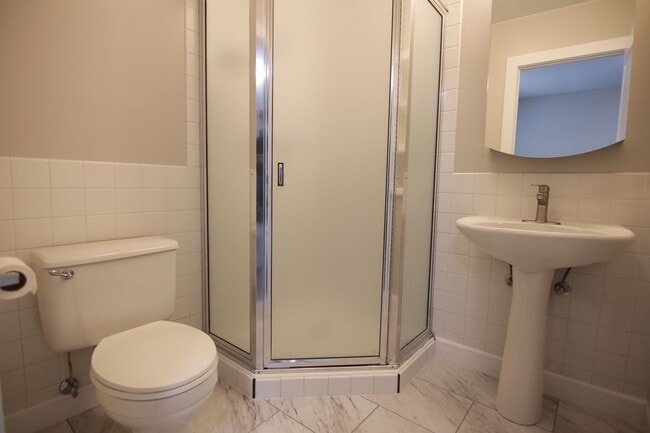 Photo - Updated 2 Bed 2 South Hill property 10 min from Medical District hospitals